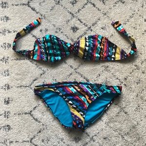 Bikini. Medium top/Large bottom.